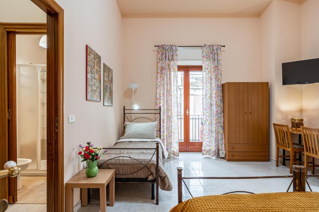 Catania Central And Comfy Apartments Exterior foto