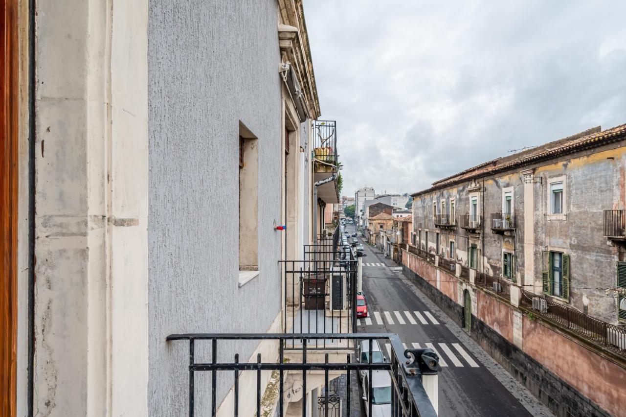 Catania Central And Comfy Apartments Exterior foto